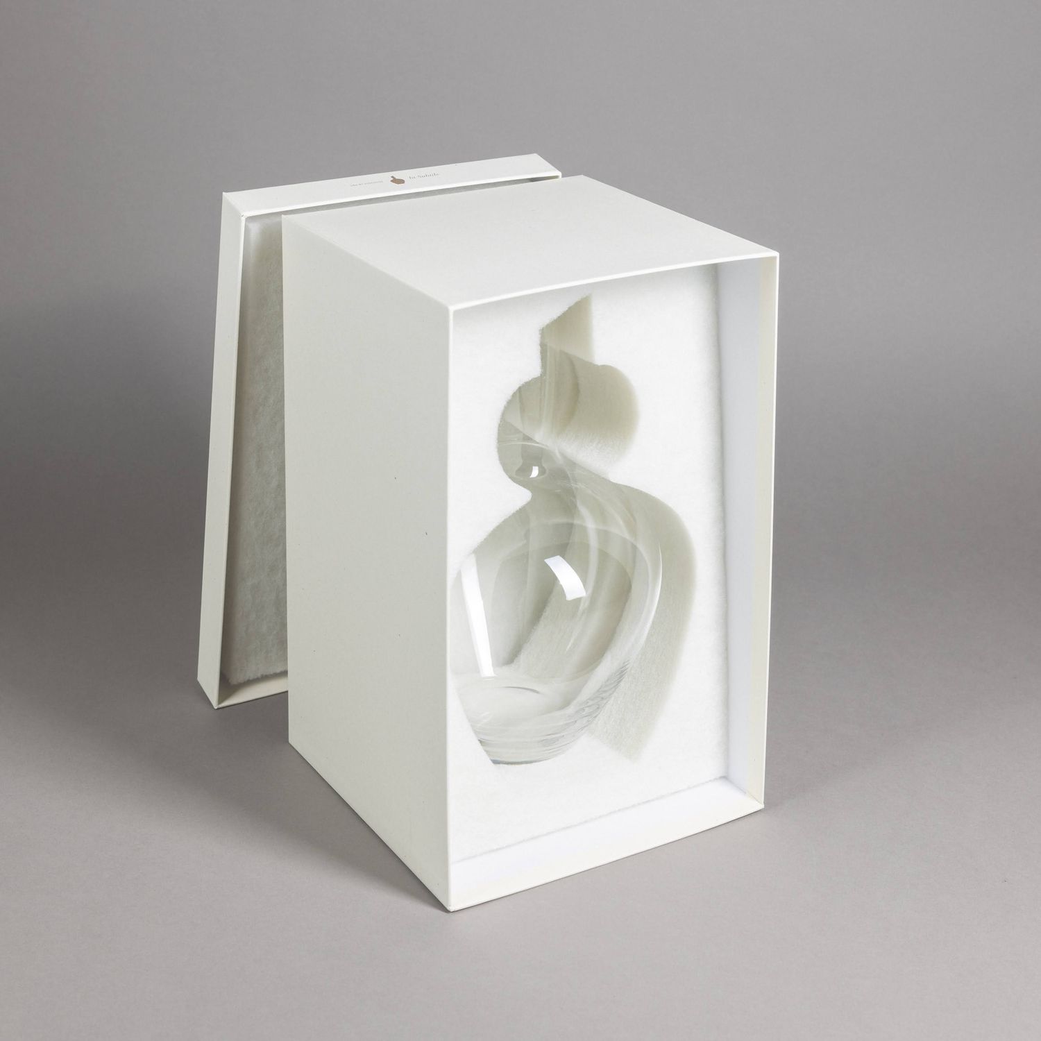 UBA Subtile decanter packaging 2_addwine